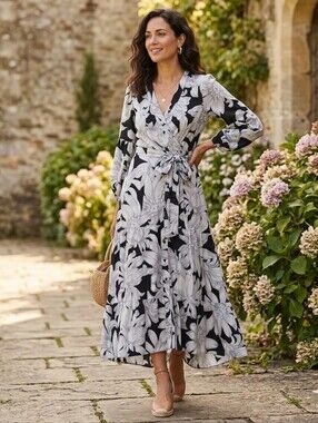 Anthropologie Maeve Maxi Black Dress White Floral Pattern Size 2
